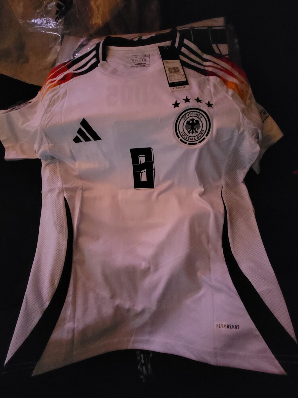 Toni Kroos Adidas Germany Home Jersey #8 / Men's Size MEDIUM / 2024 - Picture 2 of 9